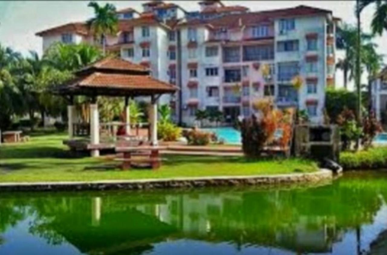 Hagia Medina Muslims Guesthouse ポートディクソン エクステリア 写真
